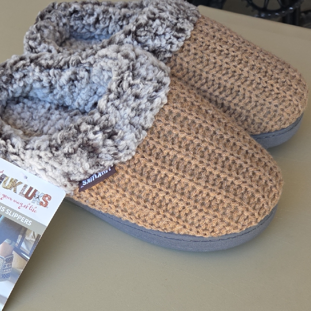Muk Luks Brown and Gray Women's Slippers